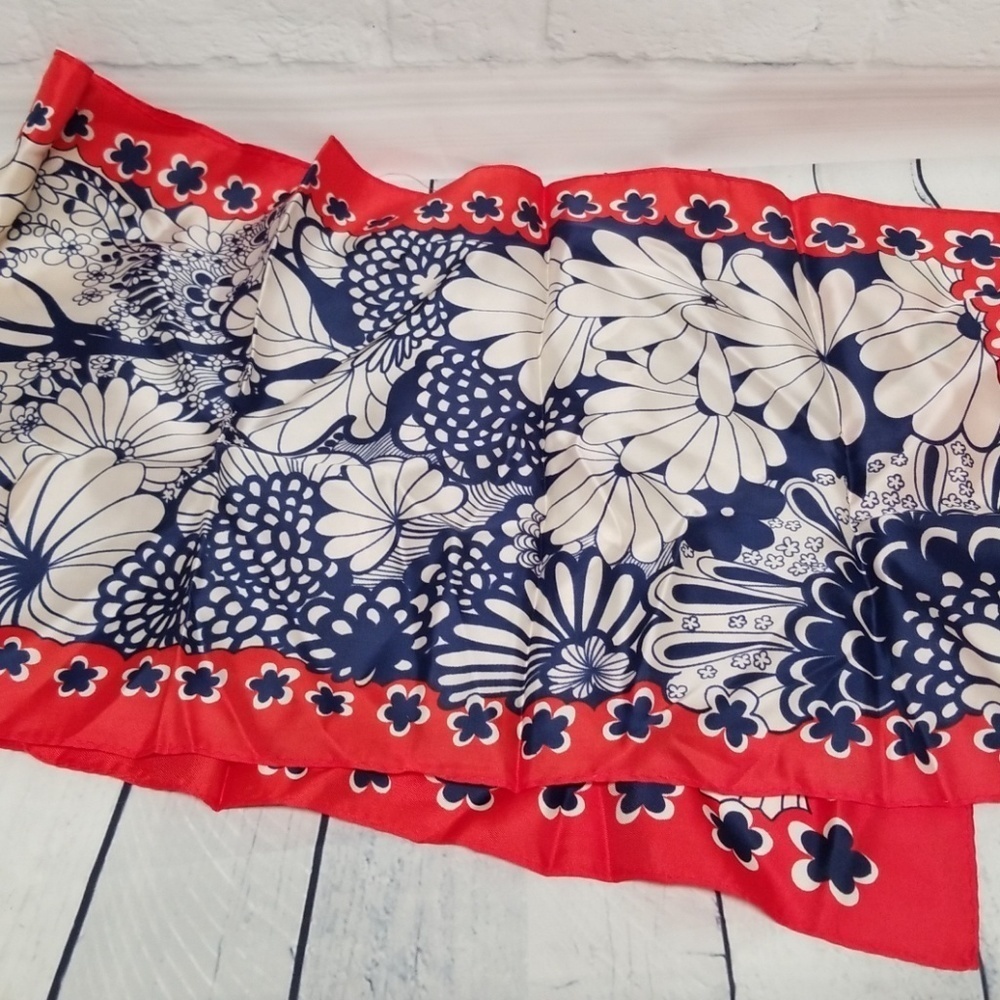 Vintage Scarf - Picture 6 of 6